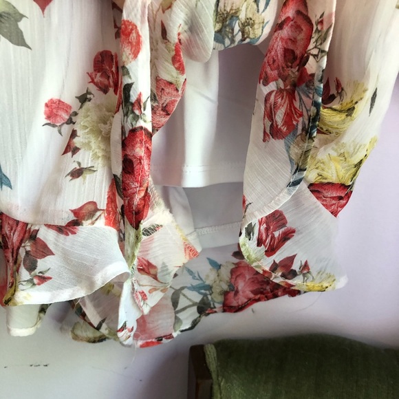 NEW Disney Beauty and the Beast Romper XL - Picture 6 of 8